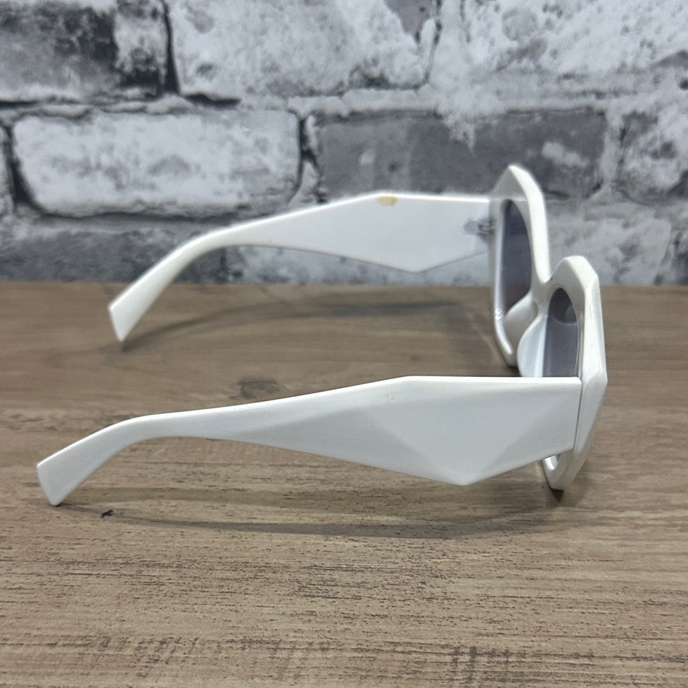 Euc White Hexagonal Sunglasses - image 4